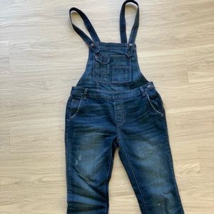 NWOT Free People Overalls in Medium Wash - Size 27